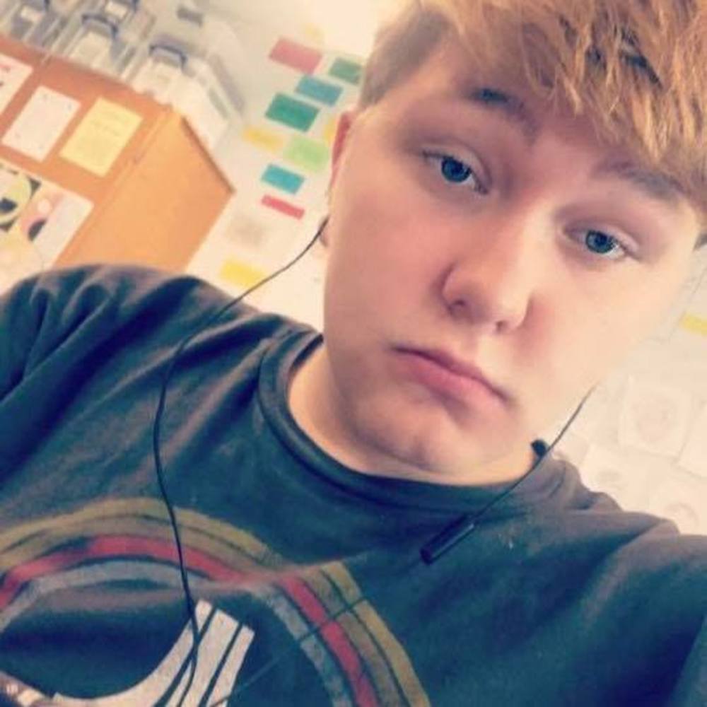 Meet your Posher, Brandon